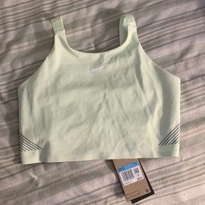 Nike pro sports bra